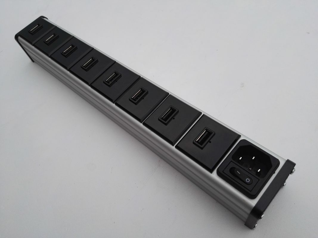 پاوربانک 8 پورت USB برای تلفن همراه و تبلت ، شارژر چندگانه USB با پریز 5V 2.1A