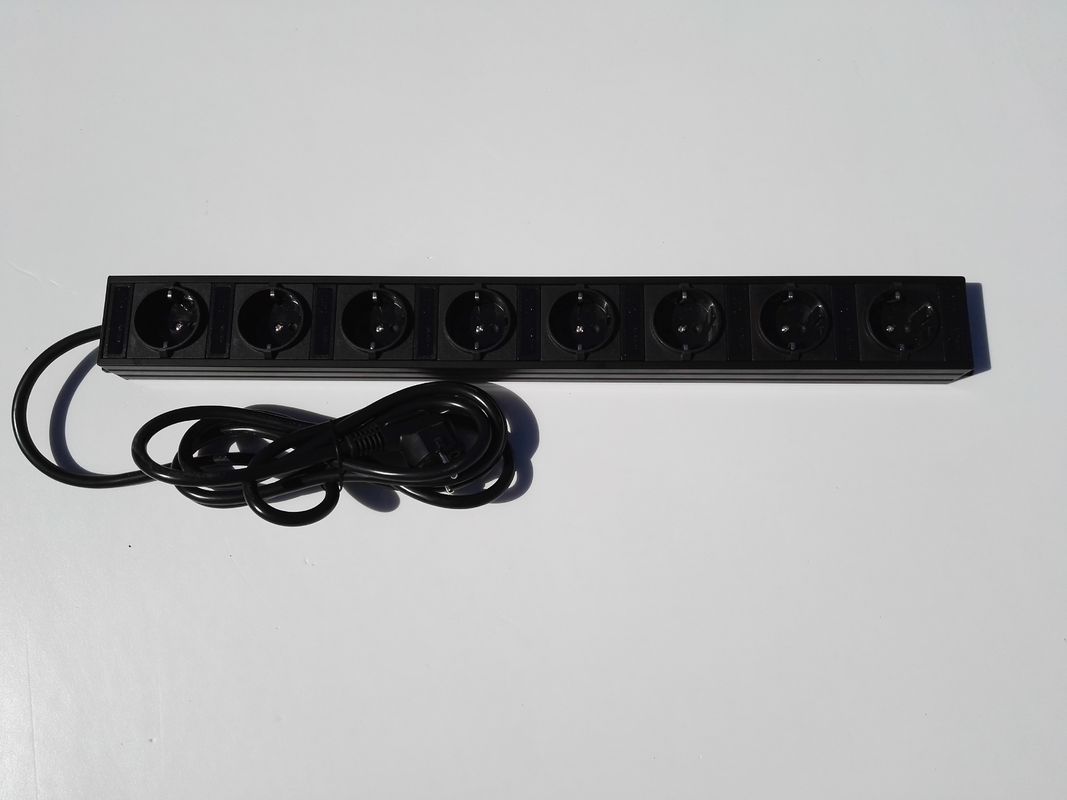 آلمان نوار مشکی 8 با نوار فوق العاده بلند / آلومینیوم Schuko Plug