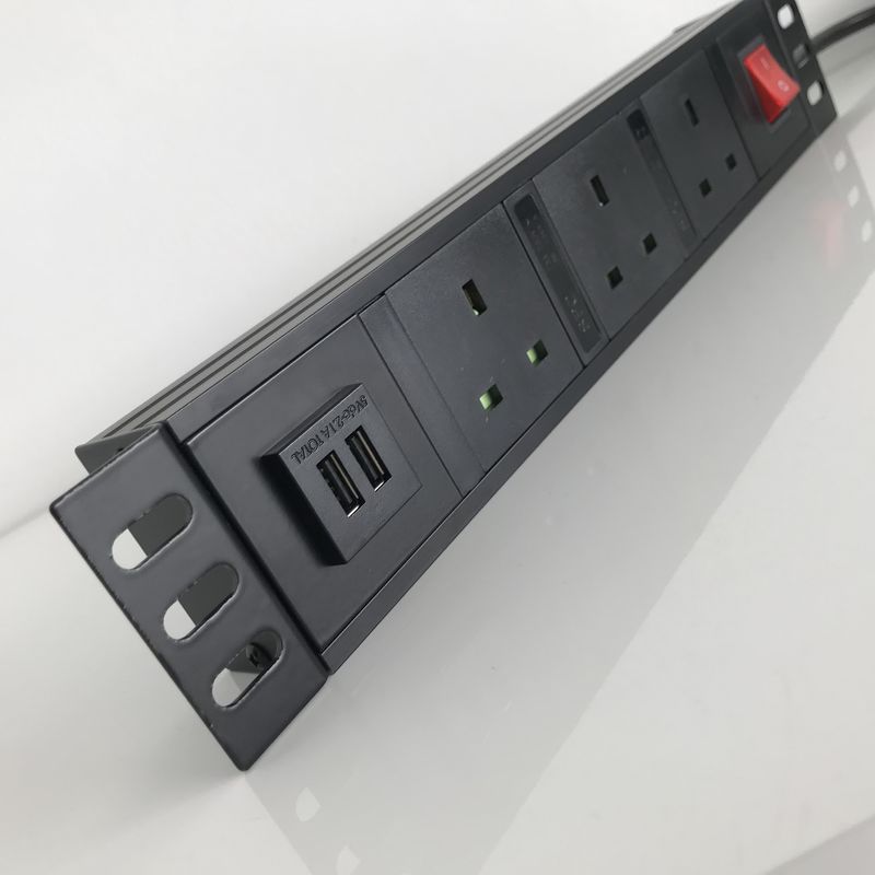 2M کابل برق هوشمند با پورت USB 3 خروجی پوسته فلزی انگلستان نوع G