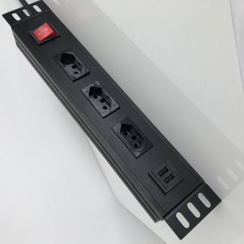 پورت USB دوبلکس و 3 پریز برق سوئیسی با پوسته آلومینیومی سیم 2M