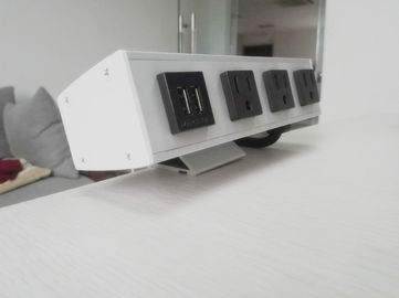 سوکت های مجهز به میز کار با 3 خروجی و 2 پورت USB برای تلفن های همراه لپ تاپ